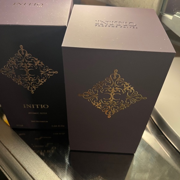 🛑SOLD🛑ATOMIC ROSE 🌹 by INITIO. 3.4 oz. FULL bottle. Delina competition! - Picture 6 of 6